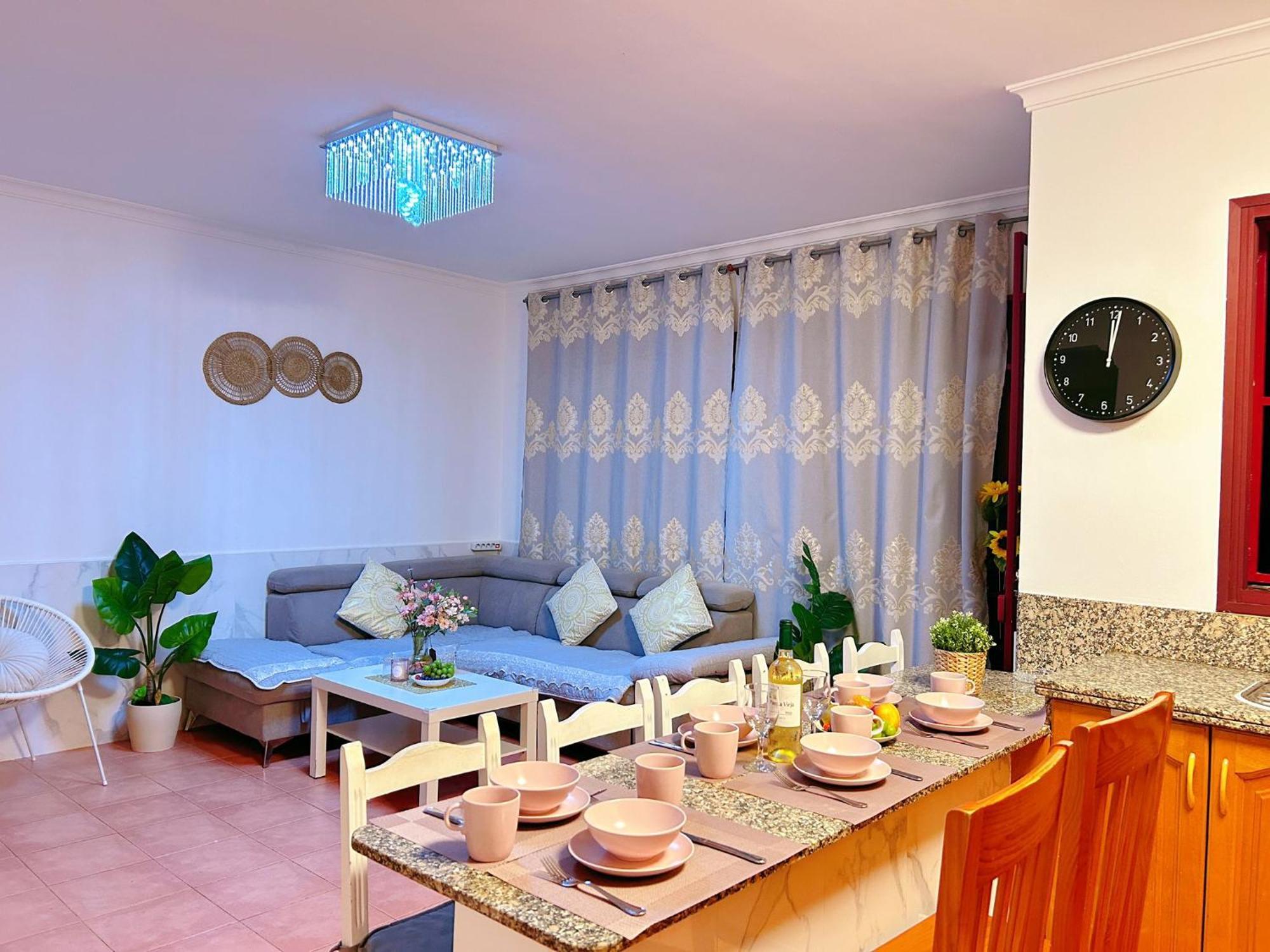 Big Villa Puerto Rico With Heated Saltwater Jacuzzi Pool & Bbq & Private Parking Exterior foto